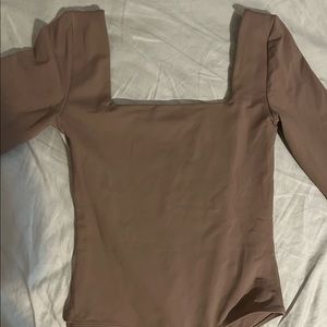 Aritzia Babaton Contour Bodysuit